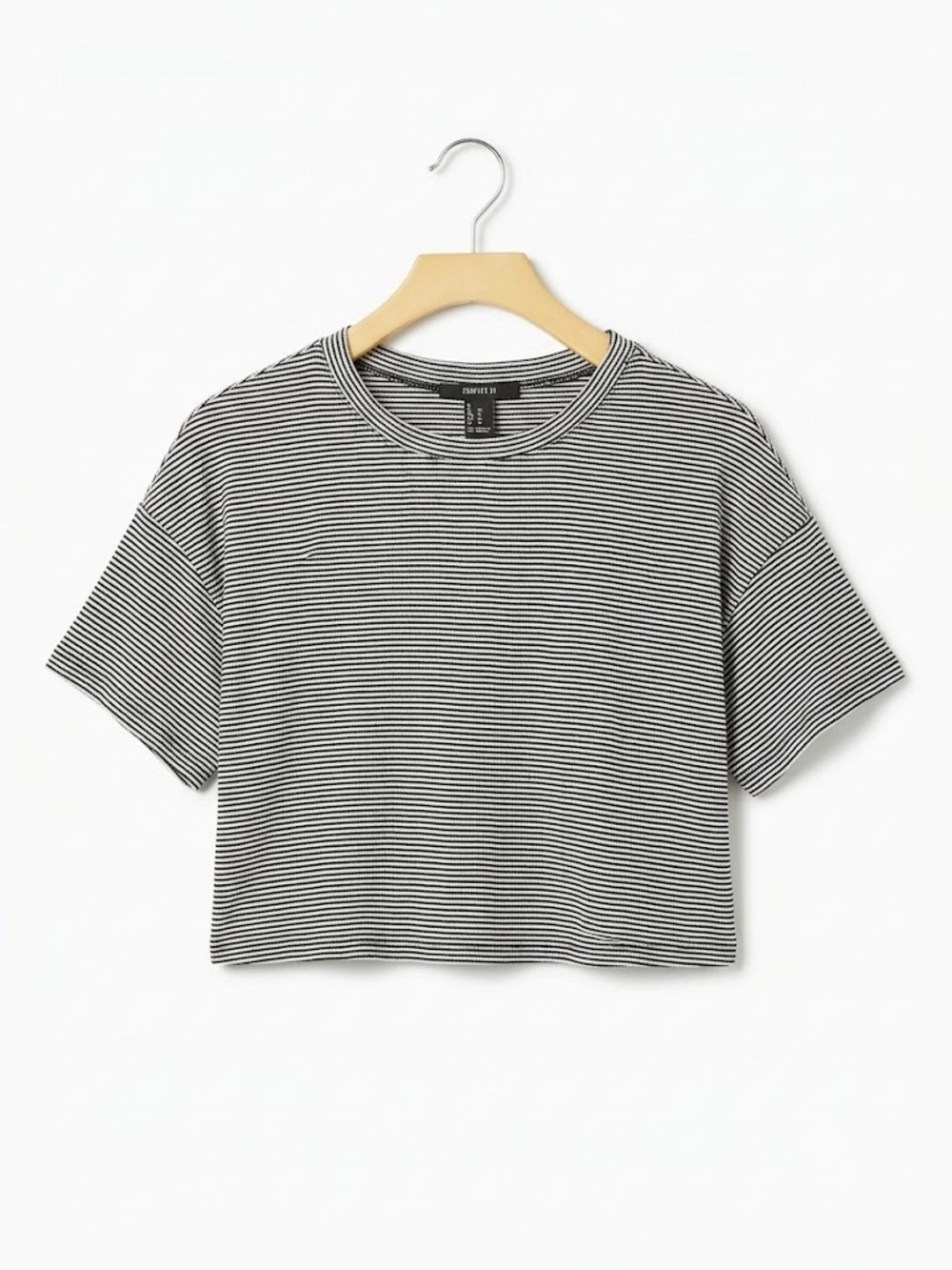 Forever 21 Black and White Striped Cropped Tee